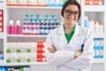 Ilustración sobre salud cotidiana, farmacia online y cuidado personal